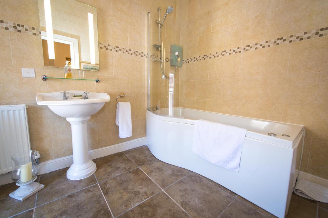 Victoria House Room Only Accommodation Caernarfon Exteriér fotografie